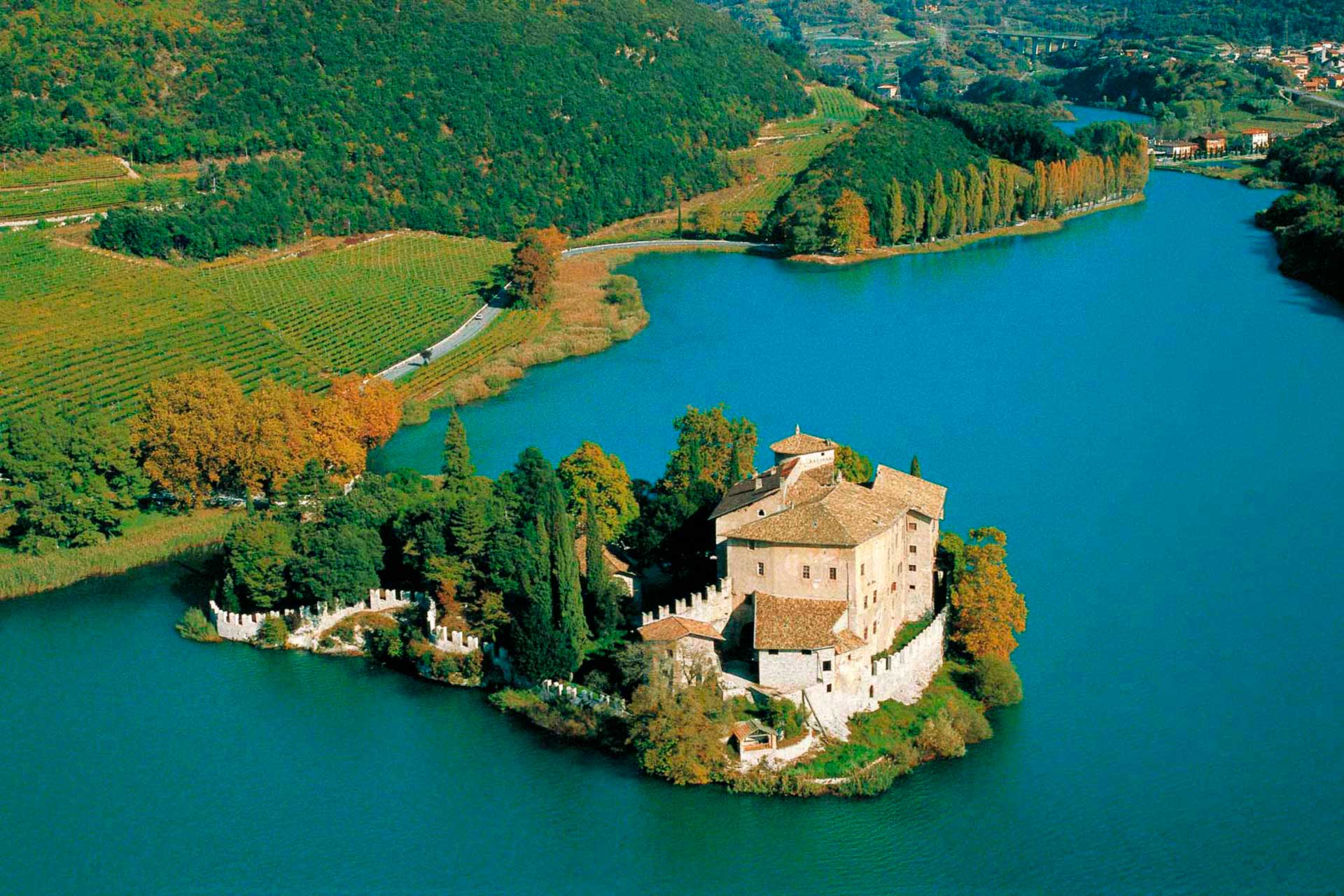 Passeggiata-lago-di-toblino-dooid.jpg